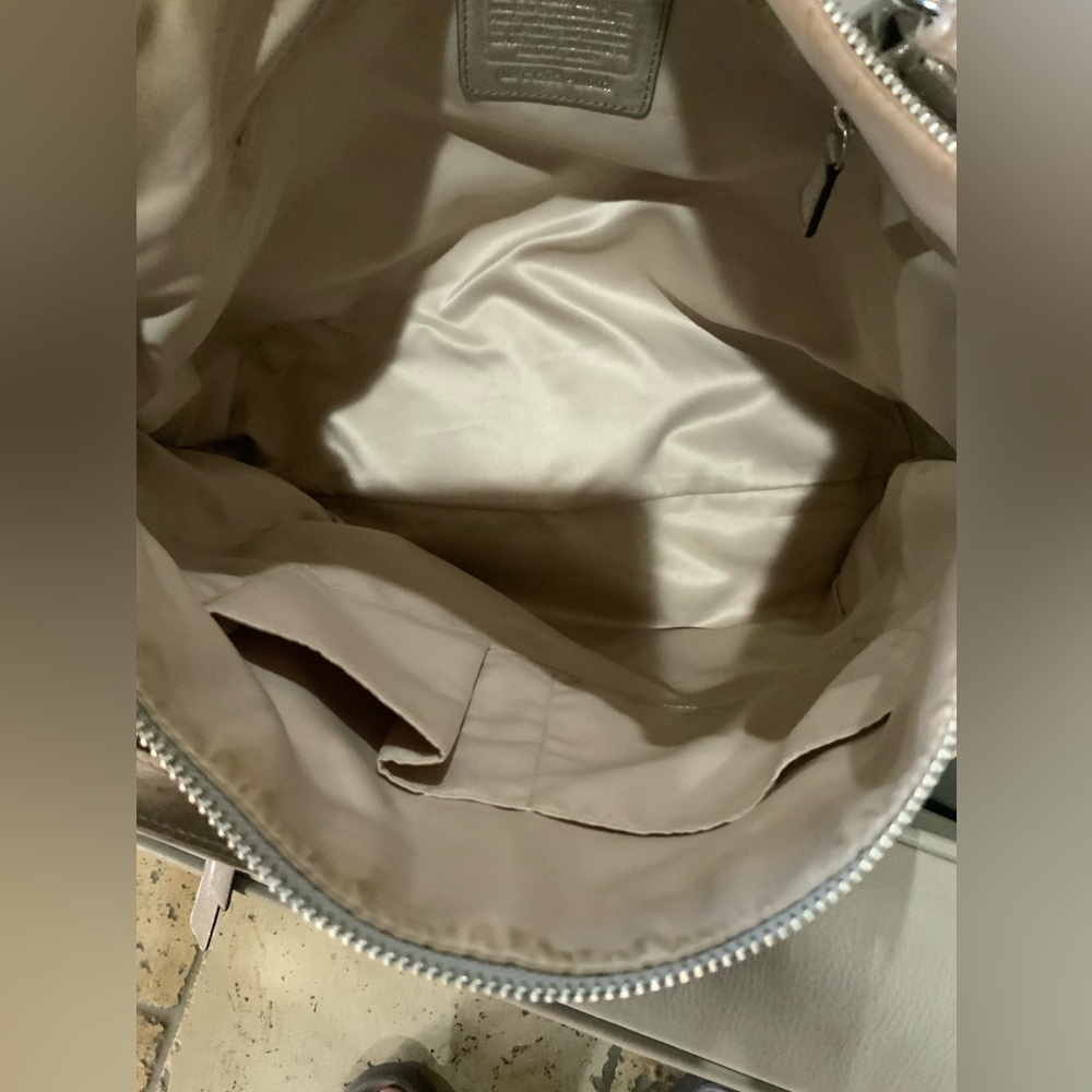 ❤️❤️ Coach Poppy Glam Tote Metallic❤️❤️ - Picture 5 of 9
